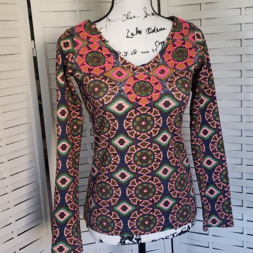 Pia Pauro long sleeve printed beads embroidery collar stretch fitted top size S